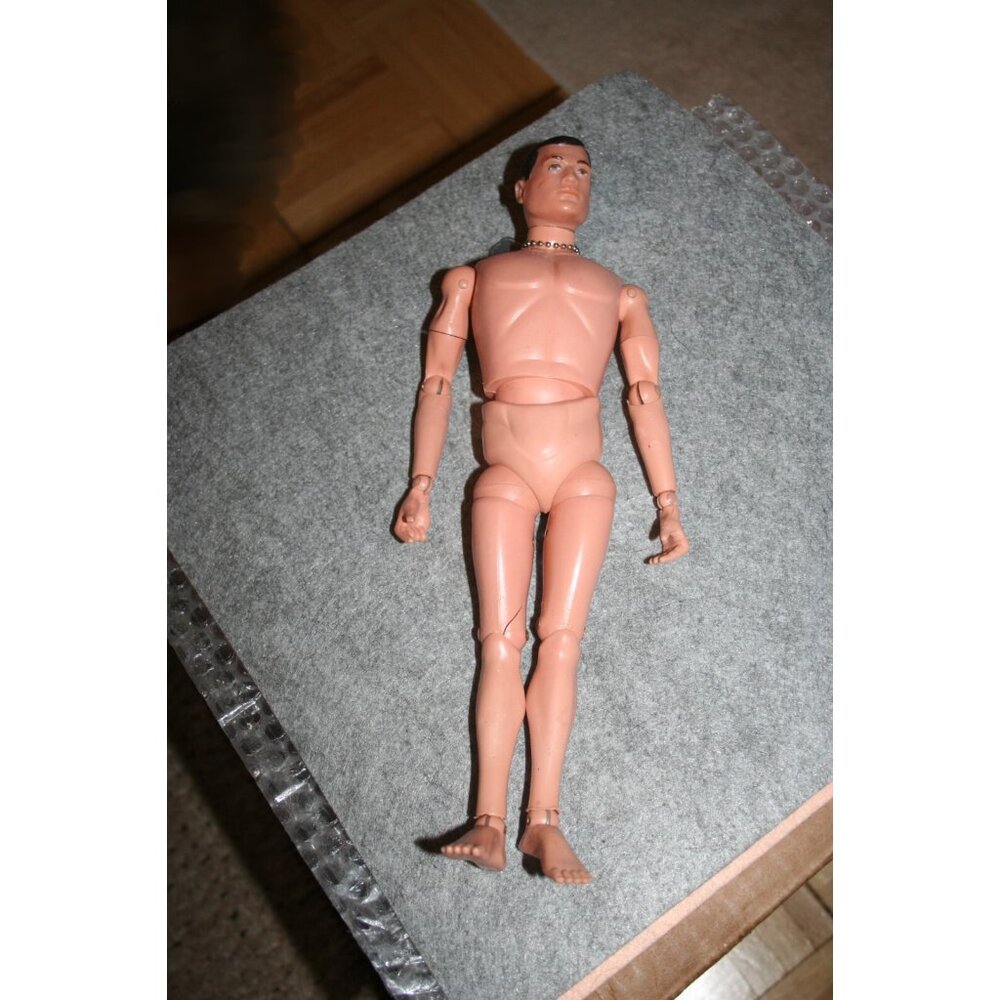 Vintage 1964 12 inch GI Joe Doll Figure with Life Vest, Dog Tags and Accessories - Picture 10 of 16